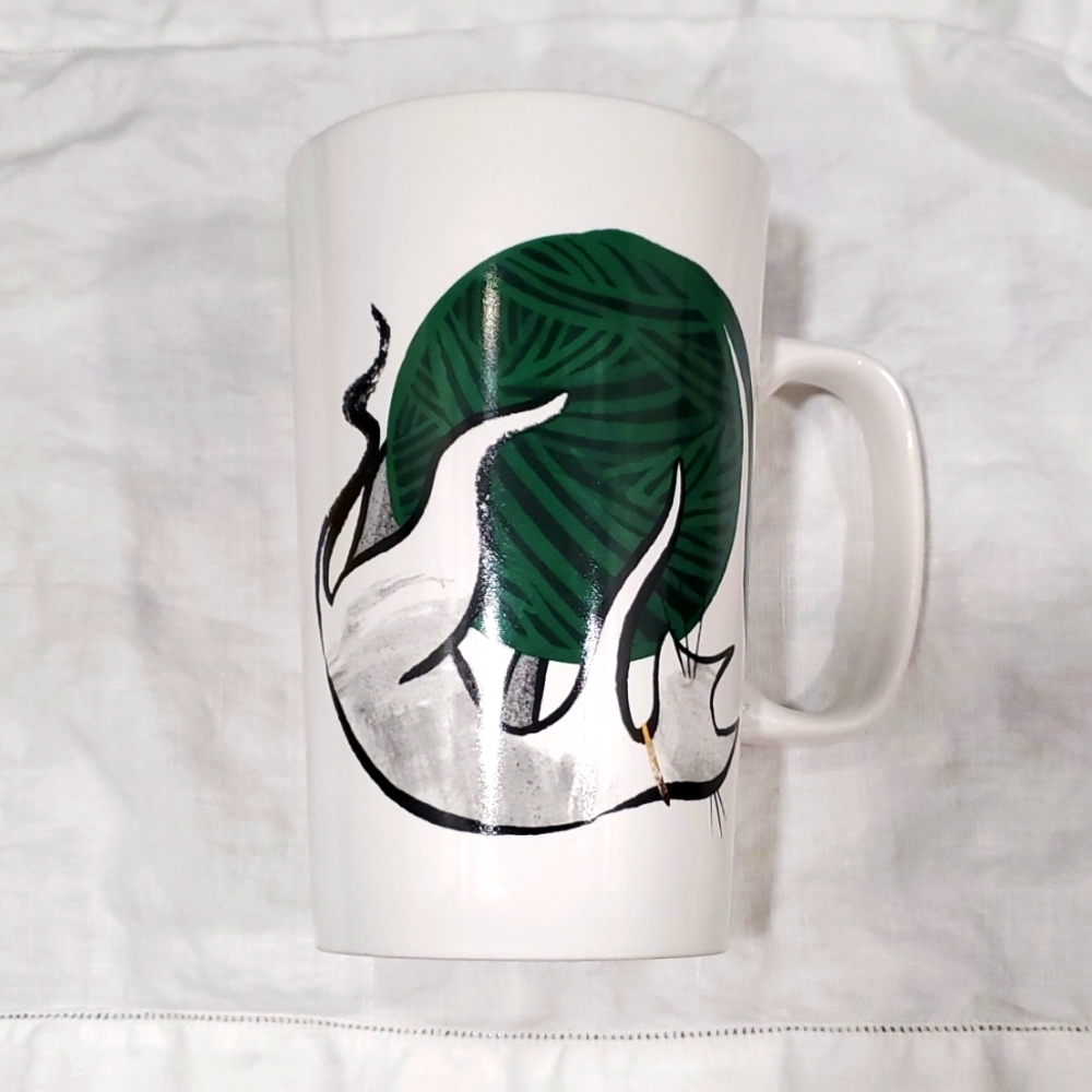 Starbucks 2015 collectors Cat with Yarn